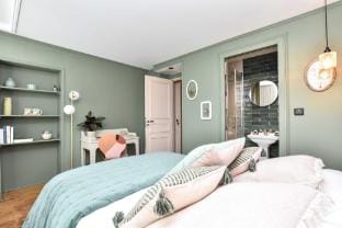 Charming 3BR apt- Montorgueil Apartment in Paris