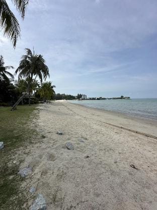 3-bedroom beach views apartment Apartment in Port Dickson