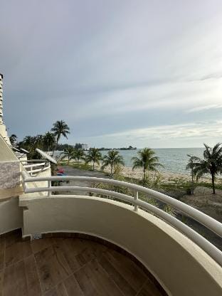 3-bedroom beach views apartment Apartment in Port Dickson
