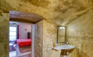 Gite Le Paradis Farm Stay in Auvergne-Rhône-Alpes