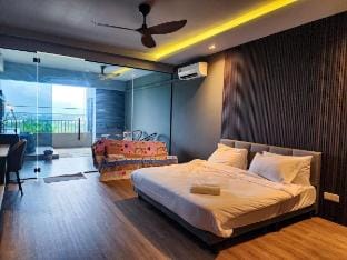 Studio/ Bathtub/ 5 mins to Mid Valley #Cowidea Vacation rental in Johor Bahru