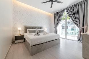 Marblelous 5BR Ferringhi Designer Villa Vacation rental in Batu Ferringhi, Penang, Malaysia