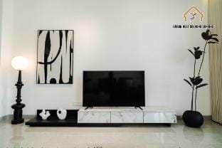 Georgetown  Elegant Chanel-style 3stry 4BR 18Pax Vacation rental in George Town