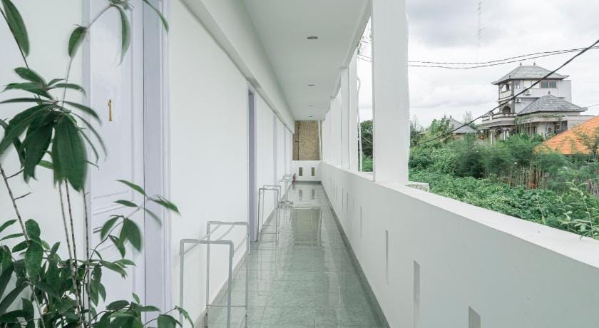 New Mandurah Stay by Ecommerceloka Hotel in North Kuta