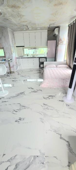 마블홀펜트하우스(에메랄드독채 +갤럭시아풀빌라) Vacation rental in South Korea