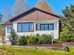 person holiday home in STILLINGSON-By Traum Vacation rental in Västra Götaland County