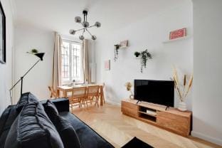 Elegant apartment -2BR/6P - Père Lachaise Apartment in Paris