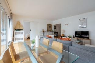 Beautiful 5 rooms on the 15th Vacation rental in Paris