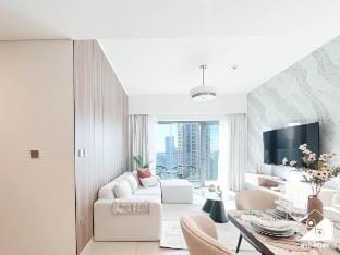Burj Royale Elegance | Cityscape from Your Balcony Vacation rental in Dubai