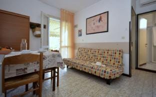 Gorgeous vacation hom in a beautiful holiday complex with pool Apartment in Bibione