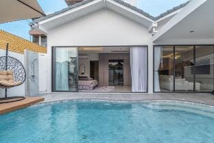 Pattaya Suksabai 4 Bedroom 5 Bathroom Villa  Pool Vacation rental in Pattaya City