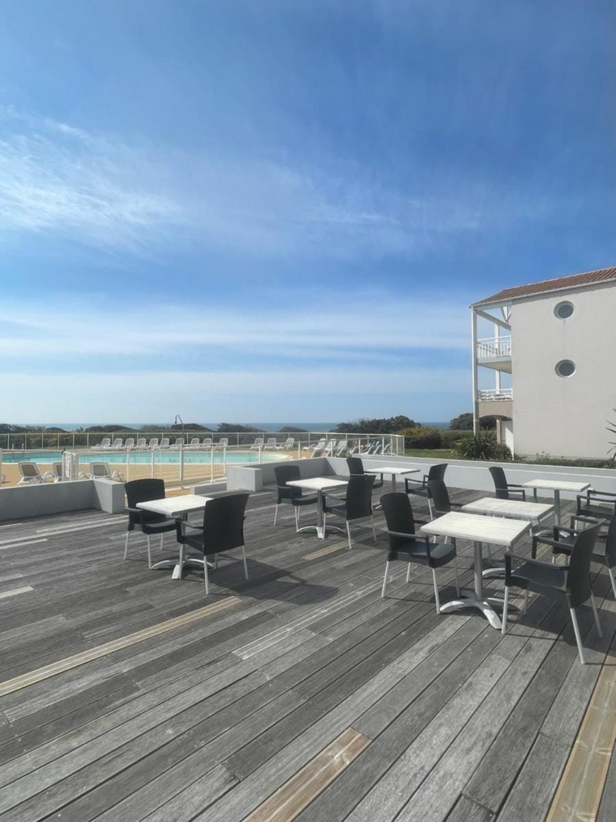 Appartement Vue Mer - Les Sables d'Olonne Apartment in Château-d'Olonne