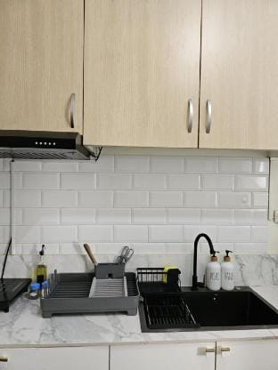 Cosmos @ Field Residences 1BR Vacation rental in Las Pinas