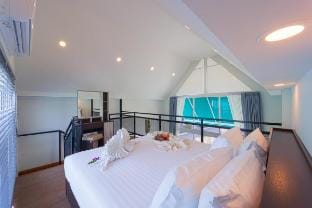 Beautiful new 7 Bedroom Villa Resort(CT7) Vacation rental in Thailand