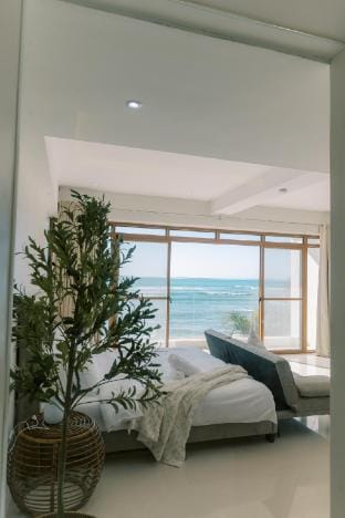 King Suite with Soaker Tub - Palms La Union Vacation rental in San Juan