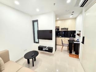 01Bedroom Suites 63 Kim Ma Thuong  Apartment in Hanoi
