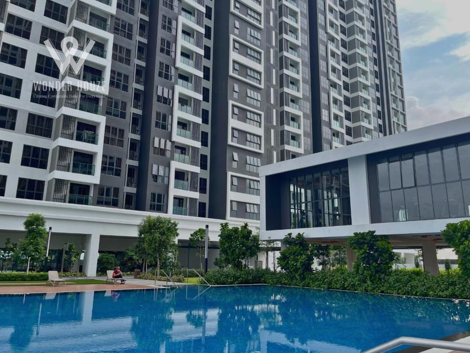 6pax Tranquil Retreat | 15mins to IOI Puchong Mall Vacation rental in Subang Jaya