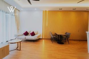Balcony Gathering 3BR 9 pax @ Le Pavilion| Puchong Vacation rental in Selangor, Malaysia