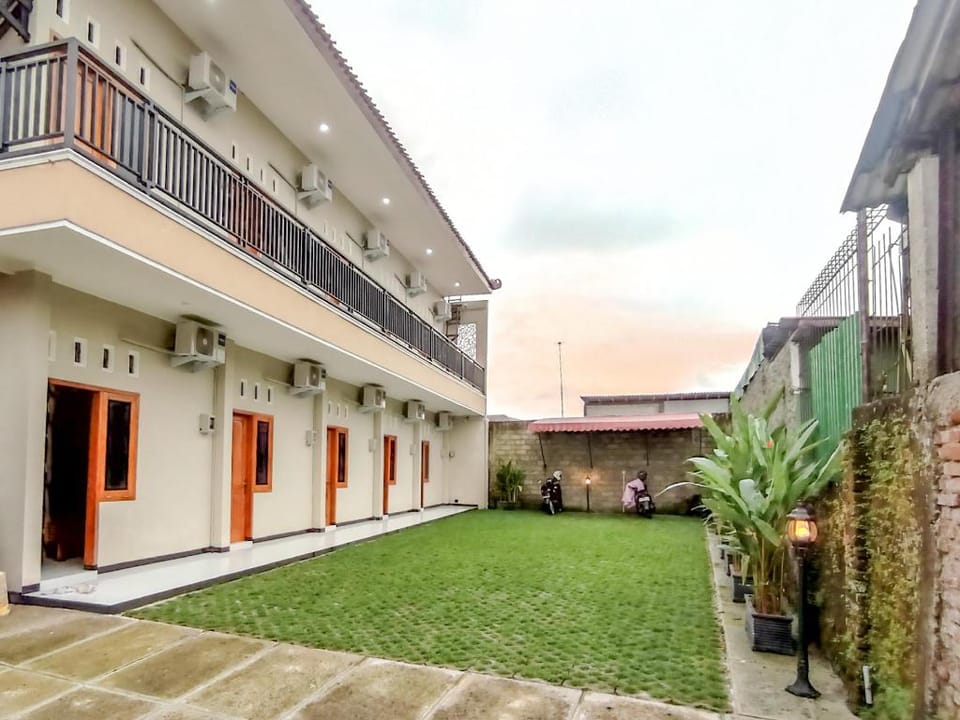 RedDoorz near Alun-Alun Purwokerto 3 Hotel in Indonesia