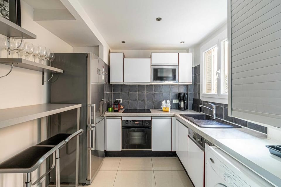 Cosy apartment - Martinez - 2 bedrooms/6 people Apartment in Cannes