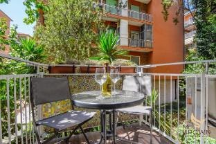Orange Apartment Vacation rental in Rome