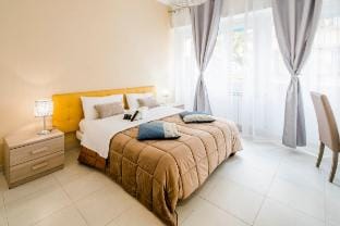 Magnific Room with Private External Bathroom Vacation rental in Rome