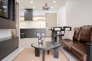 A Hue Homestay 2-AP-2BR-4PL-
Balcony-FreePool&Gym Vacation rental in Laos