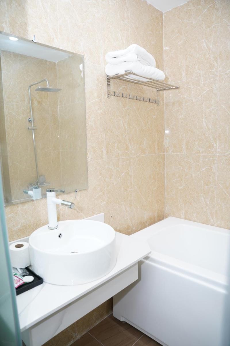 ALAYA 14 APARTMENT and HOTEL BA ĐINH Apartment in Hanoi