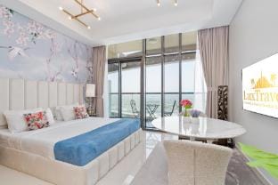 Lux BnB Aykon City Apartment in Dubai