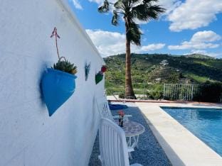 Cortijo Mira con piscina privada by At Home Costa Villa in Río de Torrox
