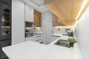شقة فندقيه في الملقا بتصميم انيق مقابل الافنيوز Apartment in Riyadh