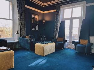 Elegent Victorian Villa with hot tub & games room Villa in Barnstaple