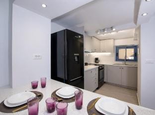 Blue Balcony - Boutique Beachfront Suite with Private Parking Spot Villa in Chania