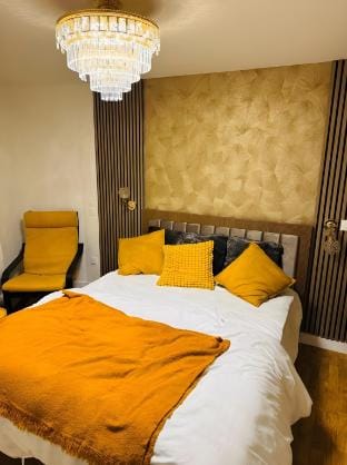 Lux Gold White - Parisian-style Apartment in Drancy