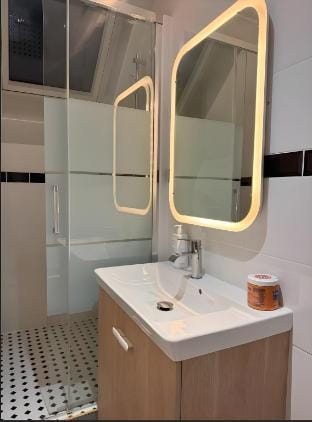 Lux Gold White - Parisian-style Apartment in Drancy