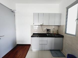 Executive Stay UiTM Columbia Netflix FreeParking Vacation rental in Selangor, Malaysia