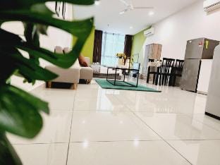 Rare unit with washing machine 1Utama Vacation rental in Petaling Jaya