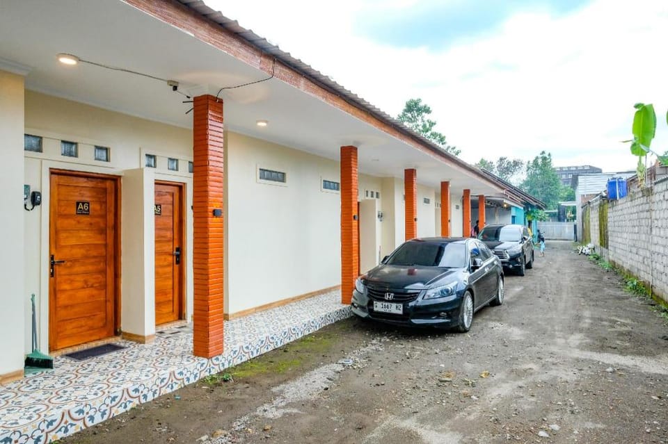 RedDoorz near Monjali 4 Yogyakarta Hotel in Special Region of Yogyakarta