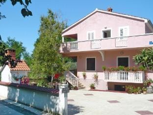 Apartment in Privlaka near Stunning Beaches Apartment in Zadar County