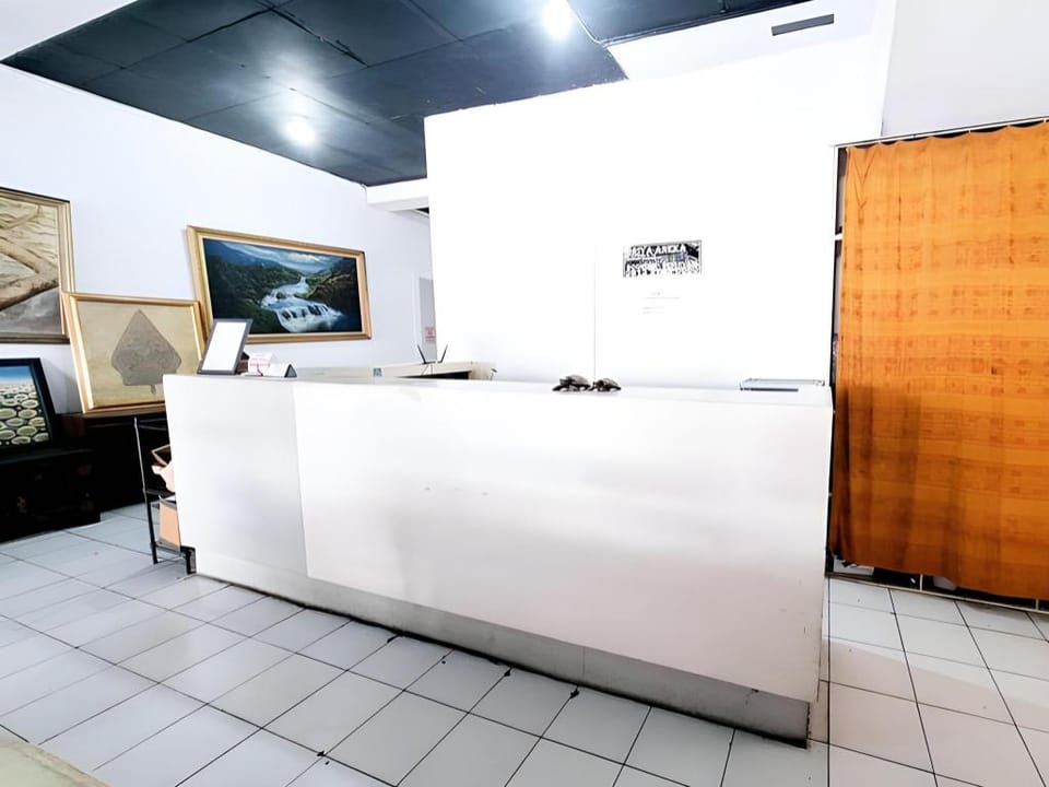 Griya Aneka Malioboro Yogyakarta Mitra RedDoorz Hotel in Yogyakarta