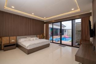 Odetta Villa Puncak - Kolam Renang Private Vacation rental in Cisarua