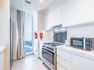 Sea view Creek 3BR+1 Room in Harbour Gate Tower Vacation rental in Dubai