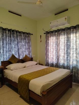 Bethy, kochi, kerala (1 bedroom,1 bath ,2 adults ) Vacation rental in Kochi