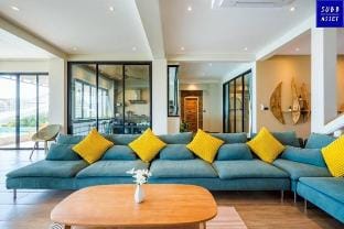 Beachfront for 30 persons | Huahin Cha-am Vacation rental in Thailand