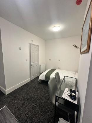 Room 5 NG3 2AZ Vacation rental in Nottingham
