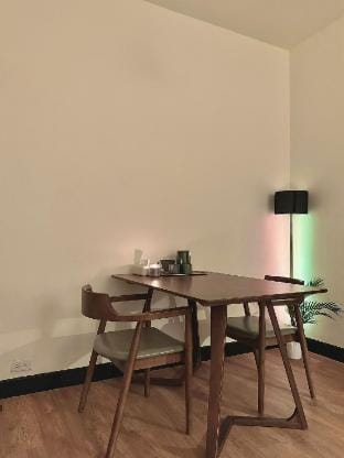Sunset City lll Apartment in Taipei City