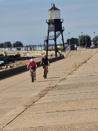 Alices’s Beachside Haven Apartment in Tendring District