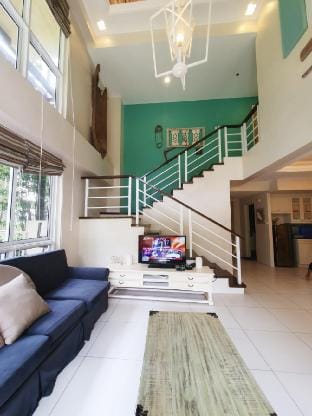 Pico de Loro 3br Condo Lagoon 206sq w350mbps WI-FI Apartment in Nasugbu