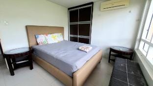 Pico de Loro Beach Picturesque Penthouse Apartment in Nasugbu