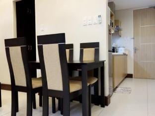 Pico de Loro Beach Sleek Mountainview 1-BR for 6 Apartment in Nasugbu